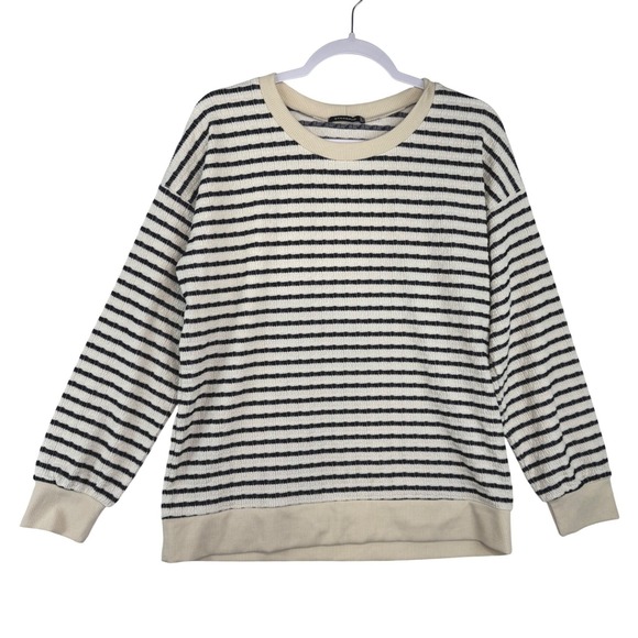 Staccato Sweaters - Staccato‎ Women Textured Striped Pullover Sweater Cream Black Crew Neck Casual L